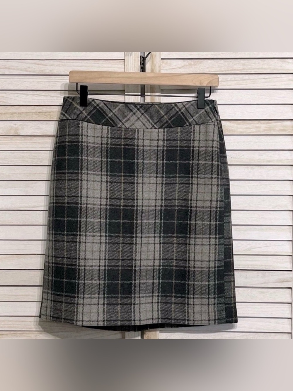 NWOT Eddie Bauer Wool Blend Grey Plaid Pencil Skirt Women’s 4 PRICE FIRM